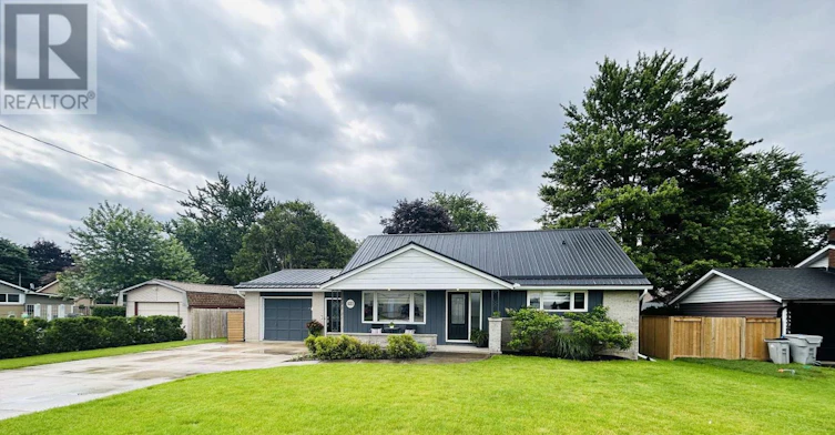 121 Wellington Street W, Exeter, ON, N0M 1S2