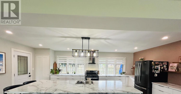 121 Wellington Street W, Exeter, ON, N0M 1S2 - 12
