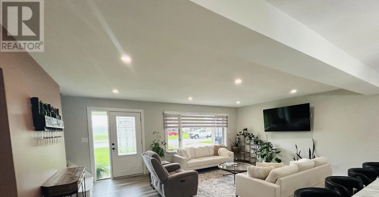 121 Wellington Street W, Exeter, ON, N0M 1S2 - 14