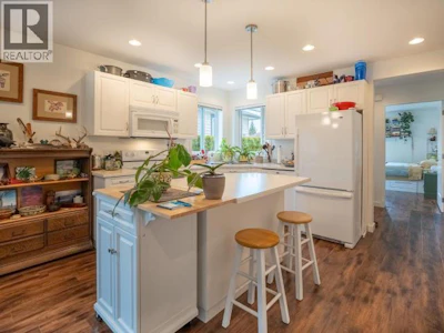 4-4415 Manson Avenue - 3