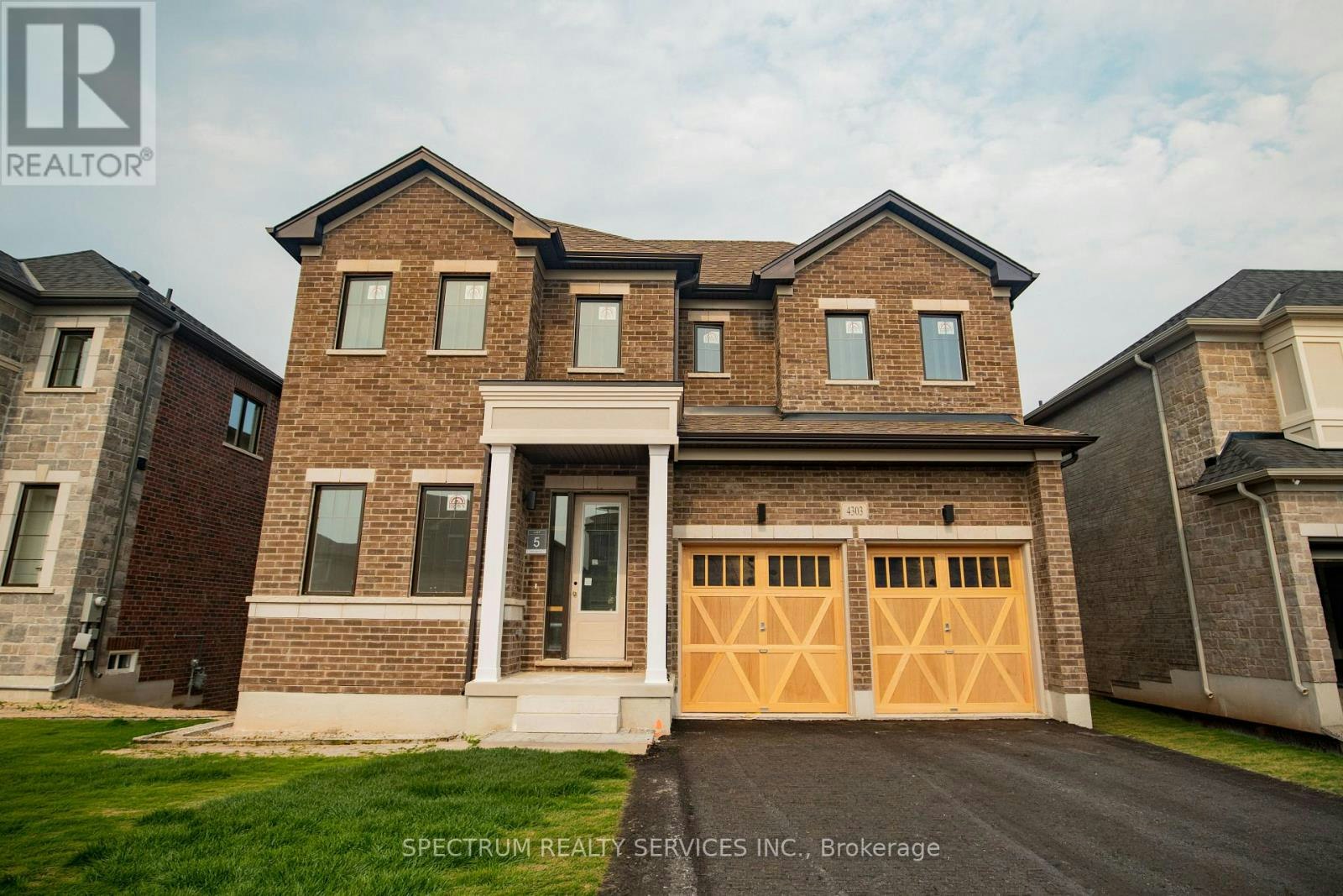 4303 Lidia Way, Burlington, ON, L7M 4T7