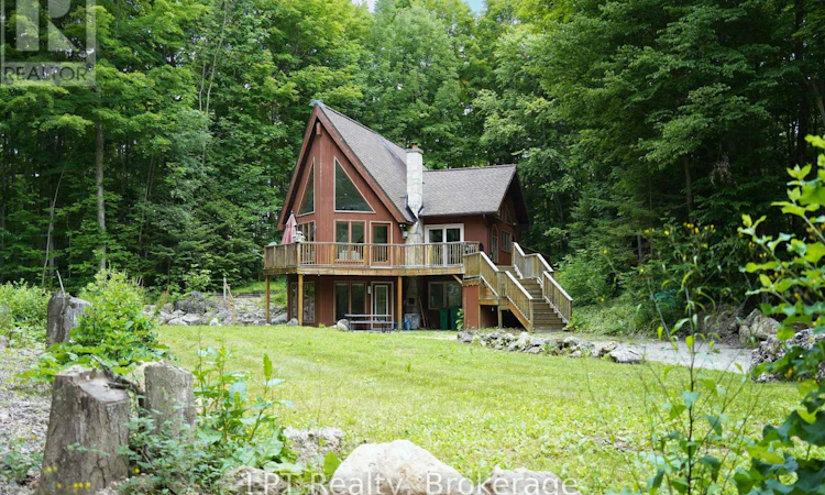 382488 17 Concession Road