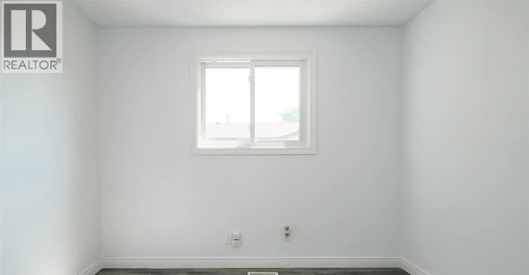 3309 Aurora Drive, Windsor, ON, N8R 1Y9 - 9