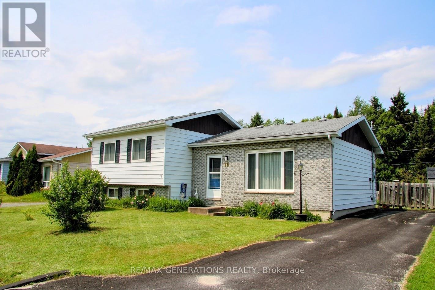 16 Matachewan Road, Manitouwadge, ON, P0T 2C0