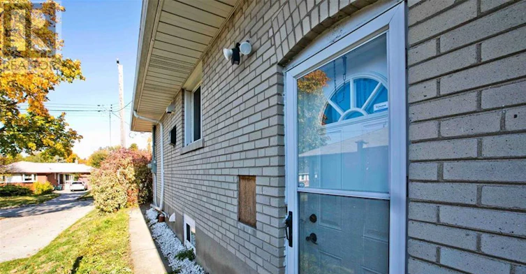 60 Hesketh Court, Toronto, ON, M4A 1M6 - 21