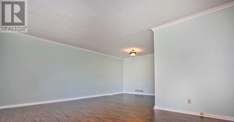 60 Hesketh Court, Toronto, ON, M4A 1M6 - 6