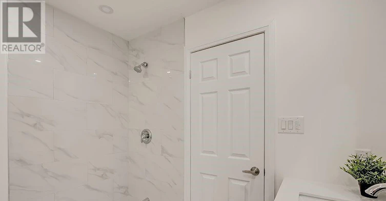 UPPER-16 Upper Canada Drive, Kitchener, ON, N2P 1E5 - 32