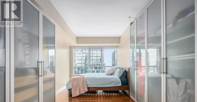 PH 4-445 Laurier Avenue W, Ottawa, ON, K1N 6R4 - 28