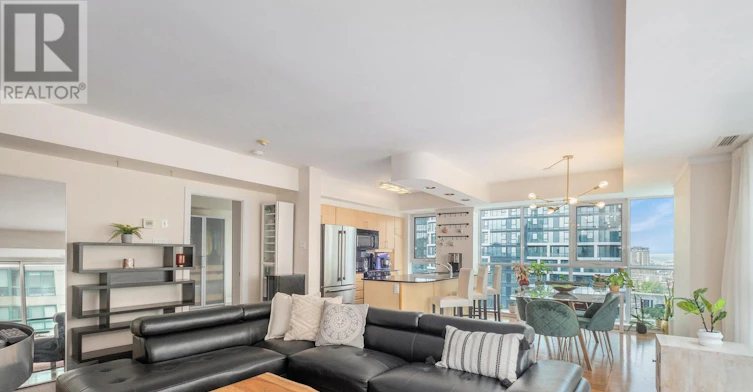 PH 4-445 Laurier Avenue W, Ottawa, ON, K1N 6R4 - 9