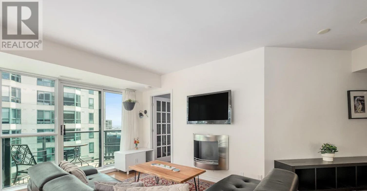 PH 4-445 Laurier Avenue W, Ottawa, ON, K1N 6R4 - 7