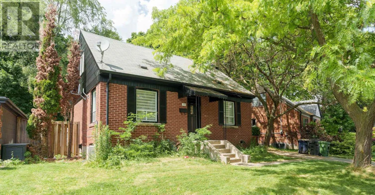 152 Ferris Road, Toronto, ON, M4B 1G9 - 3