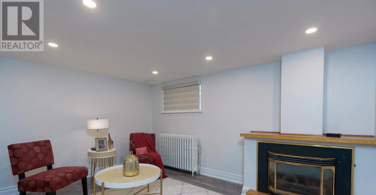 152 Ferris Road, Toronto, ON, M4B 1G9 - 24