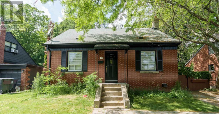 152 Ferris Road, Toronto, ON, M4B 1G9 - 2