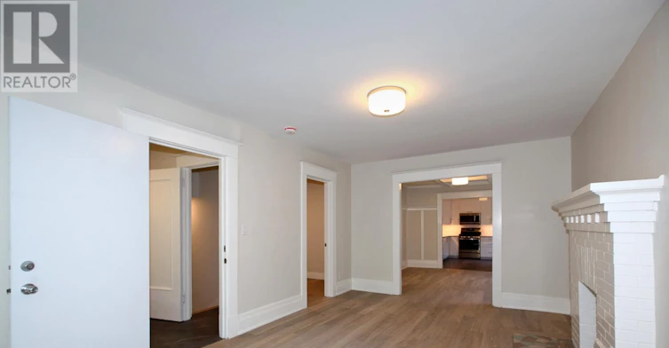 B-163 Parkside Drive, Toronto, ON, M6P 2G3 - 2