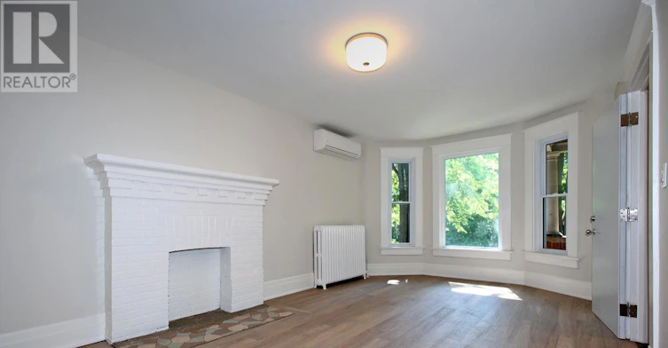 B-163 Parkside Drive, Toronto, ON, M6P 2G3 - 8