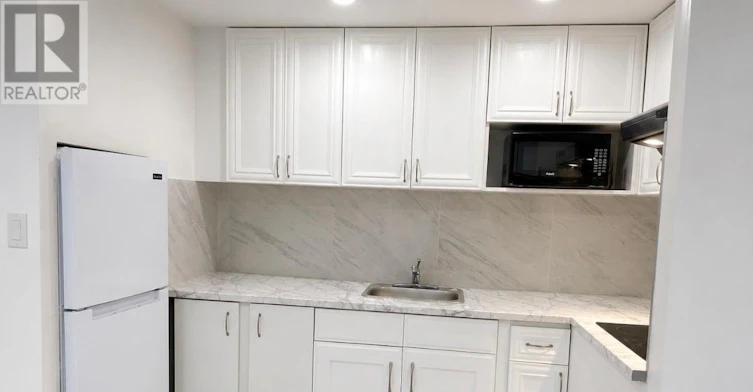 BASEMENT-254 Andrew Street, Newmarket, ON, L3Y 1H2 - 7