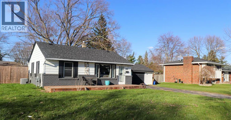 431 Maple, Lasalle, ON, N9J 1P3 - 3