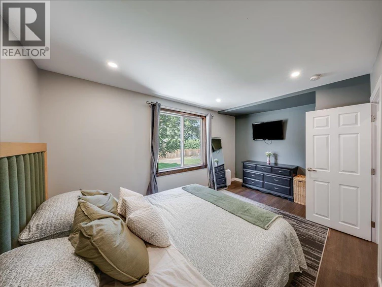 526 12th Avenue, Genelle, BC, V0G 1G0 - 14