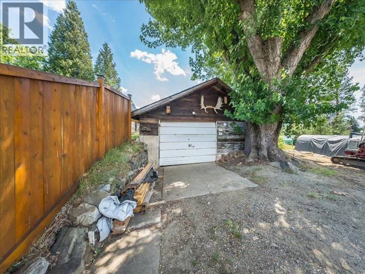 526 12th Avenue, Genelle, BC, V0G 1G0 - 34