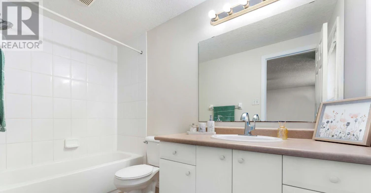 500 Robert Ferrie Drive, Kitchener, ON, N2P 2T7 - 9
