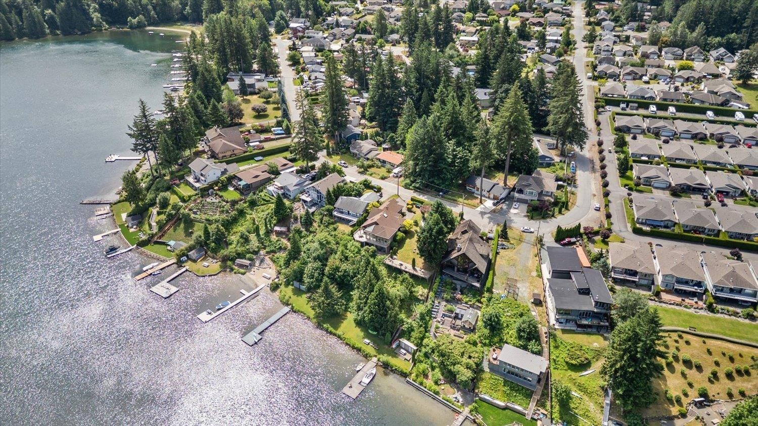 21313 Lakeview Crescent, Hope, BC, V0X 1L1