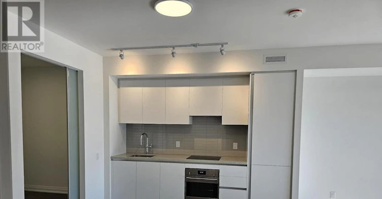 2106-4015 The Exchange, Mississauga, ON, L5B 0N9 - 2
