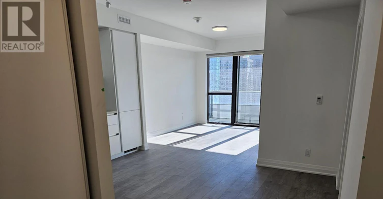 2106-4015 The Exchange, Mississauga, ON, L5B 0N9 - 4