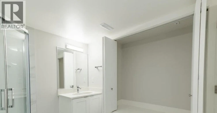 3403 Carolina Street, Vancouver, BC, V5V 4B3 - 11