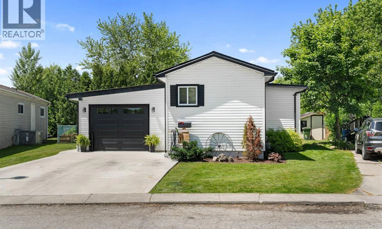 31 Dana Drive