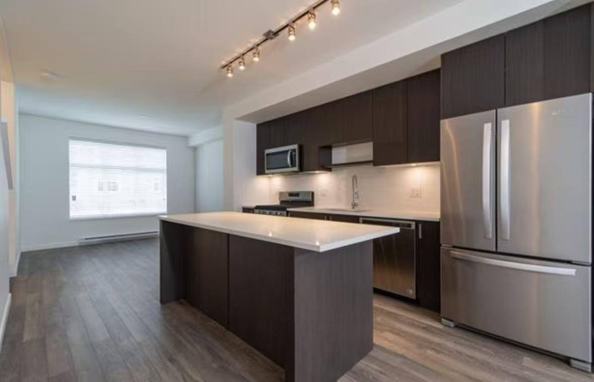 61-16678 25 Avenue, Surrey, BC, V2Z 0Z2 - 3