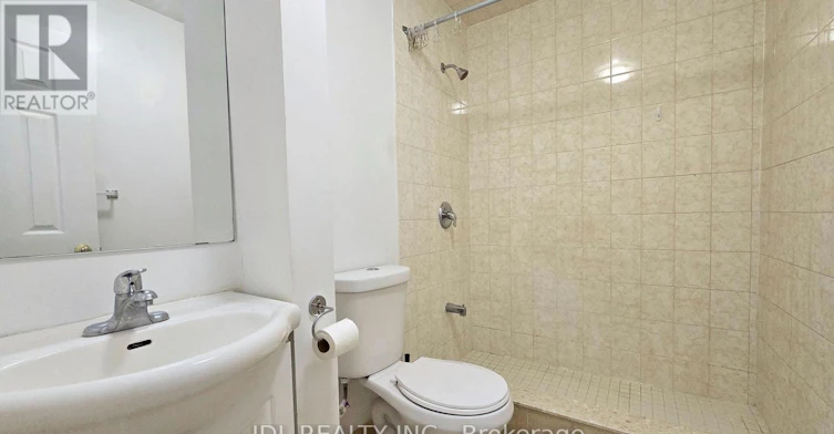 233 Fairglen Avenue, Toronto, ON, M1W 1A9 - 8