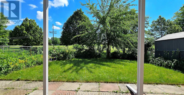 233 Fairglen Avenue, Toronto, ON, M1W 1A9 - 3