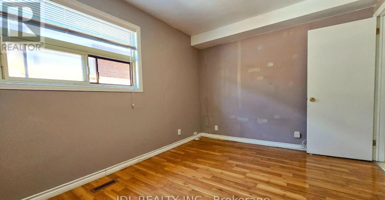 233 Fairglen Avenue, Toronto, ON, M1W 1A9 - 9
