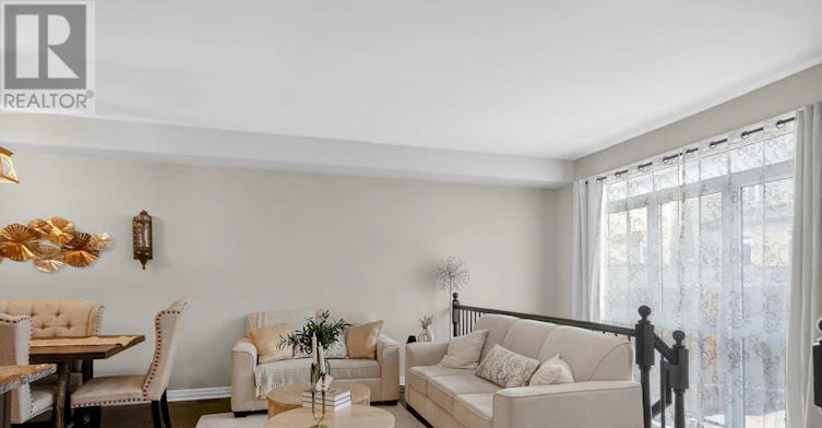 906 Littlerock Street, Ottawa, ON, K1T 0N2 - 7