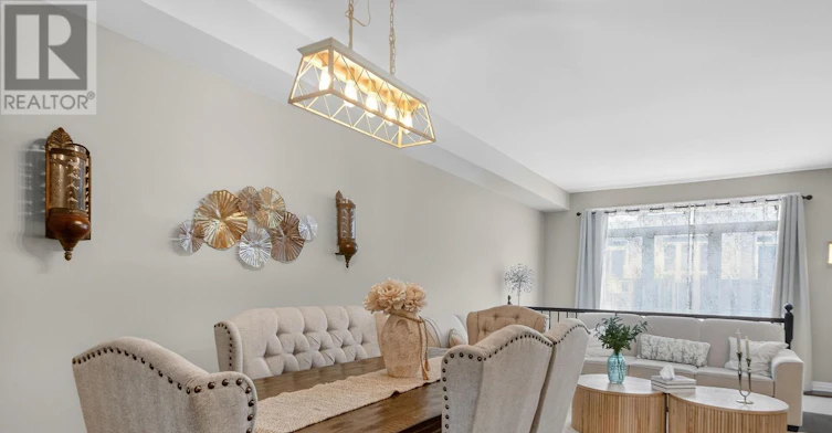 906 Littlerock Street, Ottawa, ON, K1T 0N2 - 9