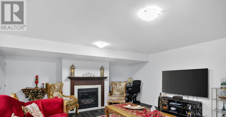 906 Littlerock Street, Ottawa, ON, K1T 0N2 - 38