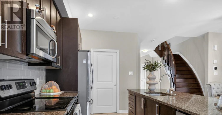 906 Littlerock Street, Ottawa, ON, K1T 0N2 - 19