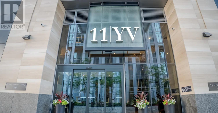 2812-11 Yorkville Avenue, Toronto, ON, M4W 0B7 - 2