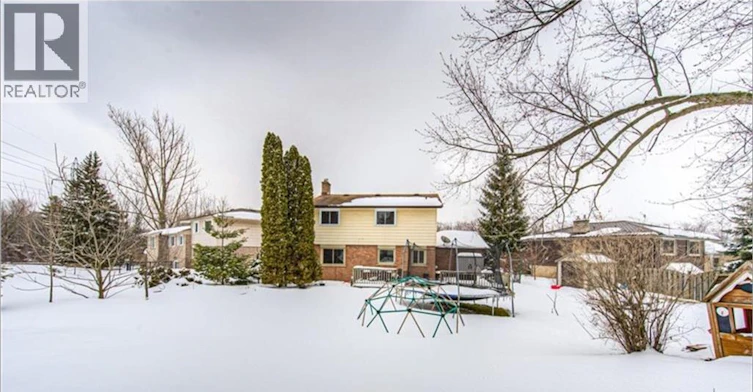 110 Wren Place, Kitchener, ON, N2A 1L7 - 11