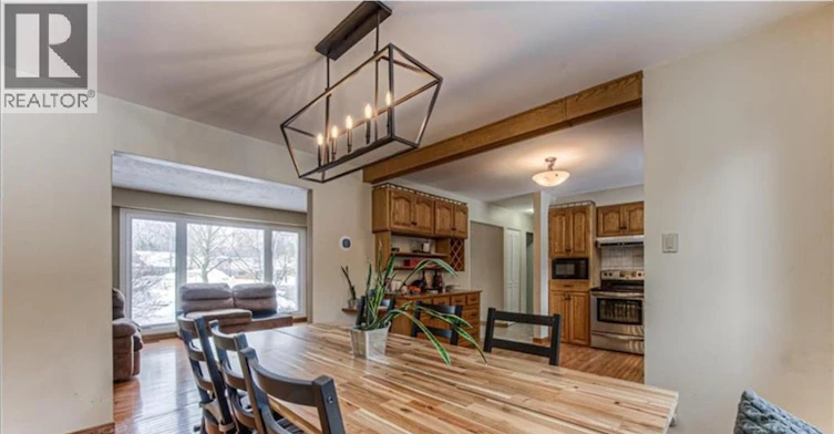 110 Wren Place, Kitchener, ON, N2A 1L7 - 2