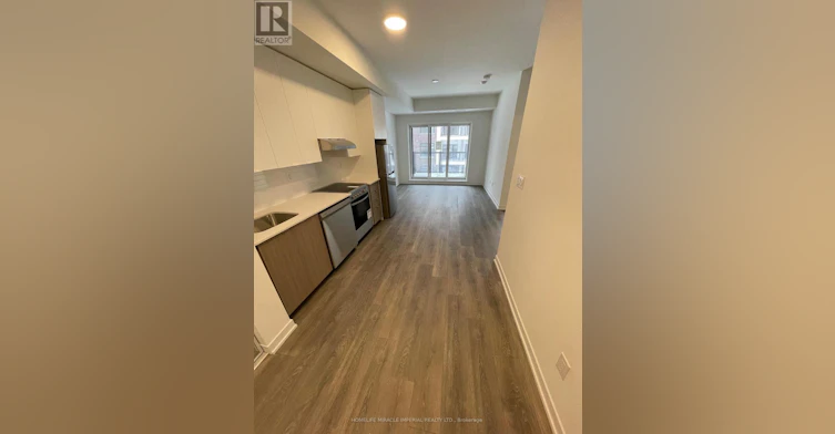 206-120 Canon Jackson Drive, Toronto, ON, M6M 0B8 - 3
