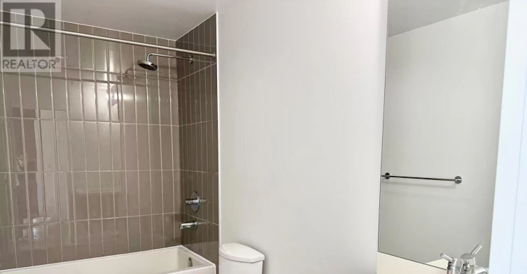 N410-120 Bayview Avenue, Toronto, ON, M5A 0G4 - 10
