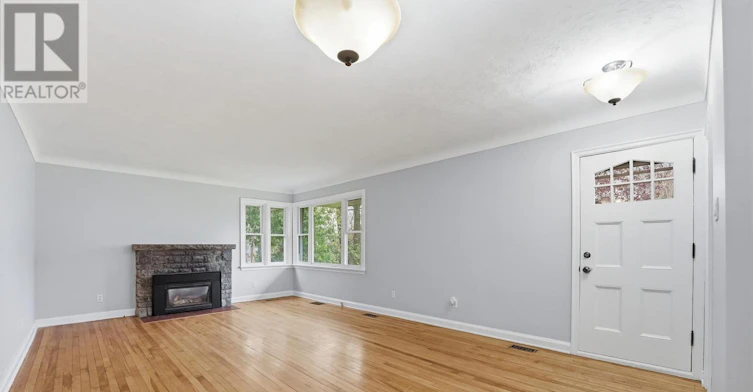 49 Crownhill Street, Ottawa, ON, K1J 7K5 - 2