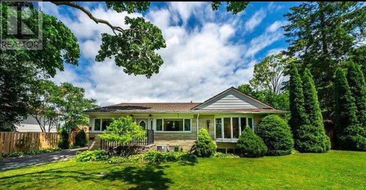 3 Stapleton Drive, Whitchurch-Stouffville, ON, L4A 2Z3