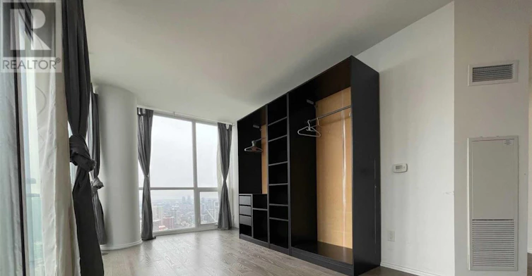 4512-45 Charles Street E, Toronto, ON, M4Y 1S2 - 4