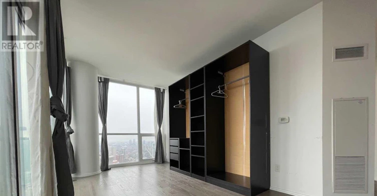 4512-45 Charles Street E, Toronto, ON, M4Y 1S2