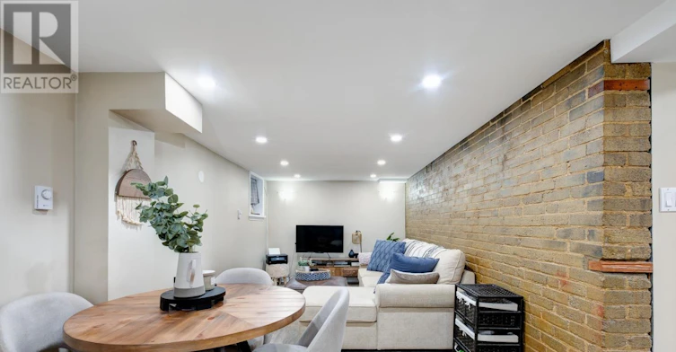 BSMT-34 Lockwood Road, Toronto, ON, M4L 3M8 - 6