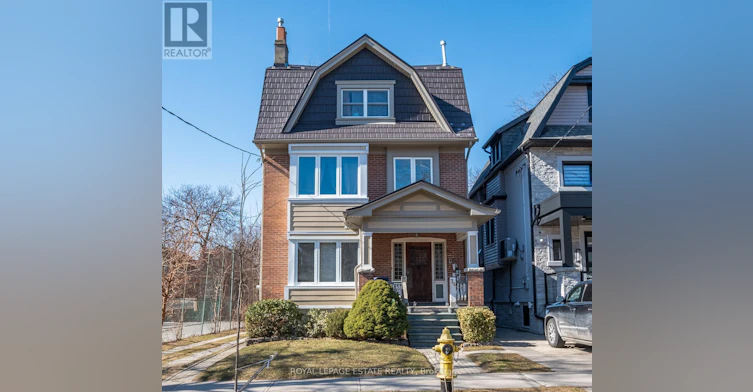 BSMT-34 Lockwood Road, Toronto, ON, M4L 3M8