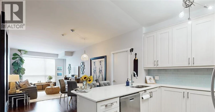 201-2470 Prince Michael Drive, Oakville, ON, L6H 0G9 - 13