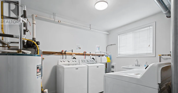 MAIN-361 Dwight Avenue, Oshawa, ON, L1J 1K8 - 18